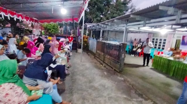 Anggota DPRD Kota Bitung, SUperman Boy Gumolung dan Randito Maringka saat menggelar reses. (Fto/Ist)