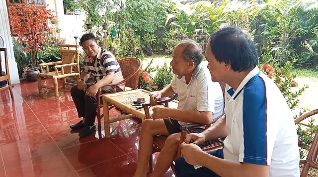 Pertemuan Ketua DPC Partai Gerindra Kota Bitung, Randito Maringka dengan salah satu tokoh masyarakat, Denny Sondahk. (Fto/Ist)