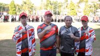 Pelepasan kontingen asal Sulut untuk mengikuti Pekan Olahraga Pelajar Nasional (POPNAS) ke-XVI di Palembang, di Lapangan Kantor Gubernur, Jumat (25/8/2023).(Foto: Noufryadi Sururama)