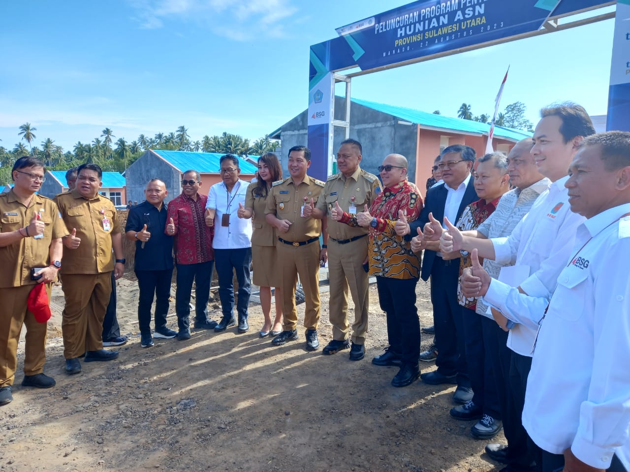 Launching dan Penandatanganan Perjanjian Kerjasama Program Hunian ASN di Lingkup Provinsi Sulut di Perum Puri Manado Permai, Kelurahan Bengkol, Kecamatan Mapanget, Kota Manado, Selasa (22/8/2023).