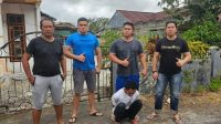 Tim Resmob Polres Minahasa berhasil amankan Terduga Pelaku Penikaman di Desa Toliang Oki, Eris di rumahnya, Senin 28 Agustus 2023.(Foto:David kaunang)