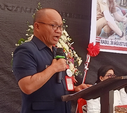 Kepala Dinas Pangan Kota Tomohon Drs. Novi Kainde. (Foto: Prokla, Tomohon 30 Agustus 2023)