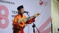 Salah satu peserta lomba gambus.(Foto:Kominfo)