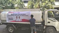 Truck tanki air bersih bantuan Pemprov Sulut saat berada di halaman Kantor Gubernur, Kota Manado, Selasa (10/10/2023). (Foto: DKIPS)